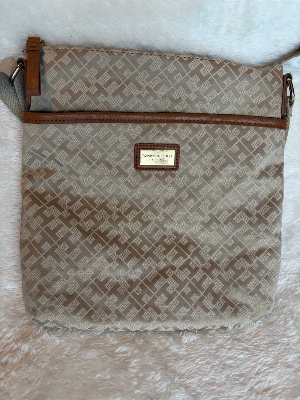 Tommy Hilfiger Monogram Crossbody Bag |Beige/Tan